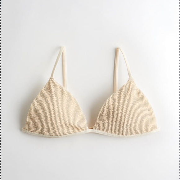 Hollister Other - Hollister Scrunch Triangle Bikini Top